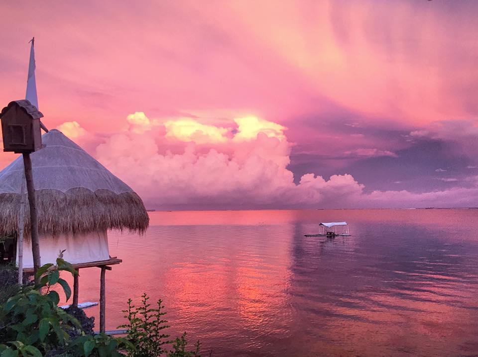 Birdland Beach Club Bolinao Exterior photo