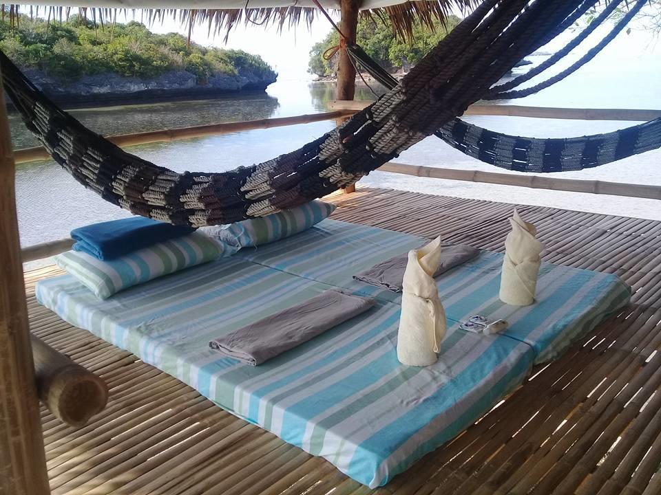 Birdland Beach Club Bolinao Exterior photo